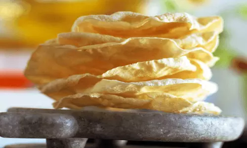 നല്ല ഒന്നാന്തരം പപ്പടം വീട്ടിലുണ്ടാക്കാം; എങ്ങനെ?