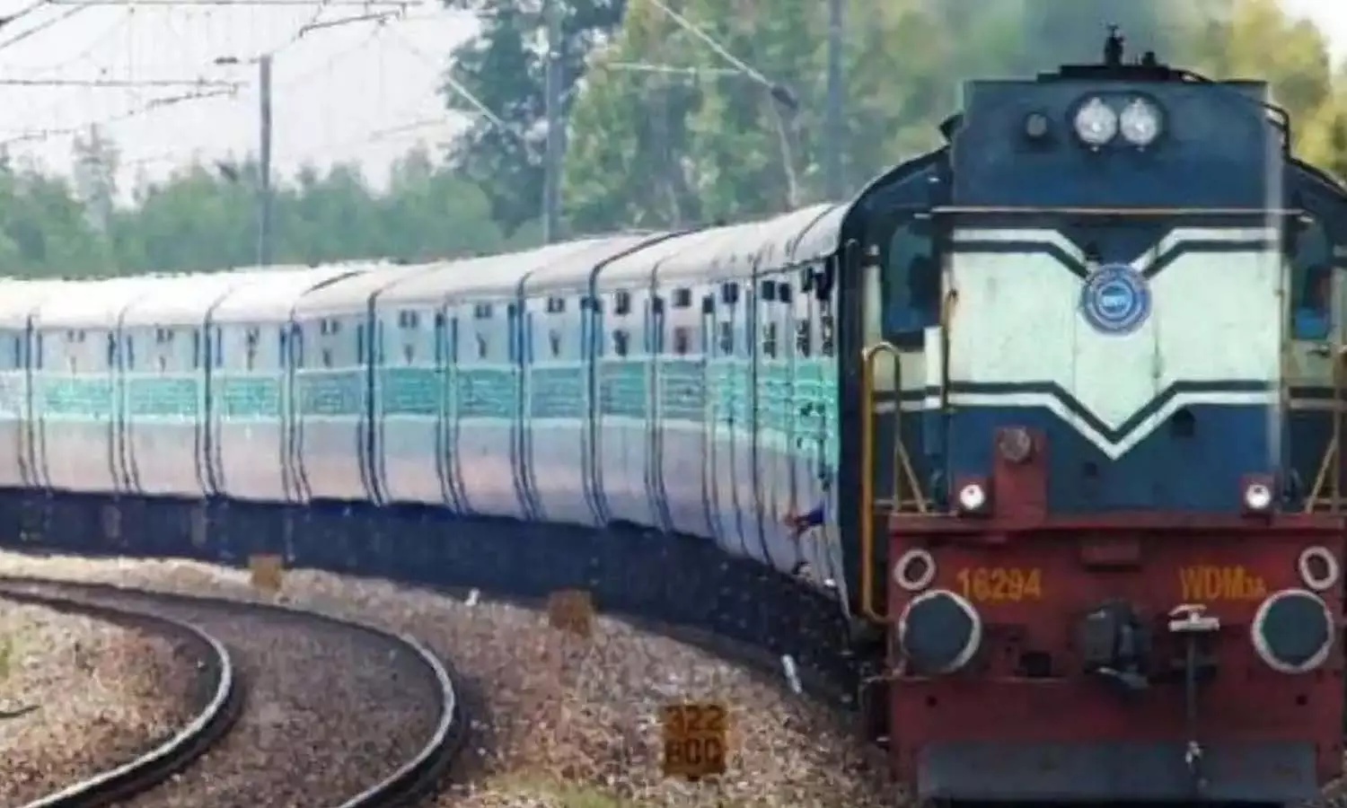 ട്രെയിനുകൾ ഇന്നും വൈകും; കായംകുളം- ആലപ്പുഴ- എറണാകുളം പാസഞ്ചർ റദ്ദാക്കി ട്രെയിനുകൾ ഇന്നും വൈകും; കായംകുളം- ആലപ്പുഴ- എറണാകുളം പാസഞ്ചർ റദ്ദാക്കി