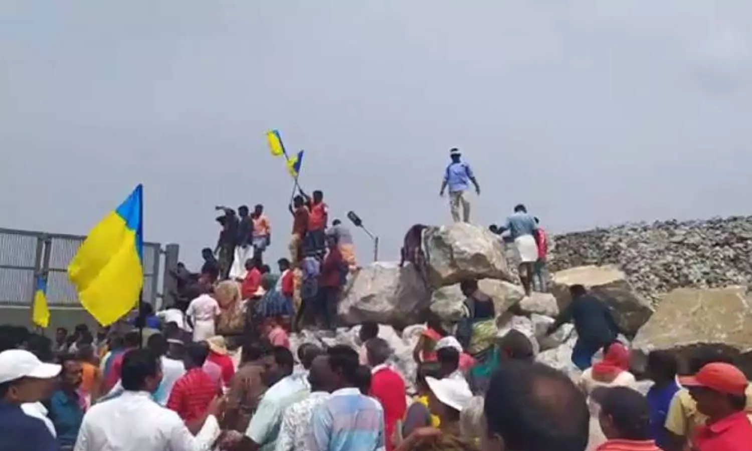 വിഴിഞ്ഞം സമരം; മന്ത്രിസഭാ ഉപസമിതിയുമായുള്ള ചർച്ച പരാജയം