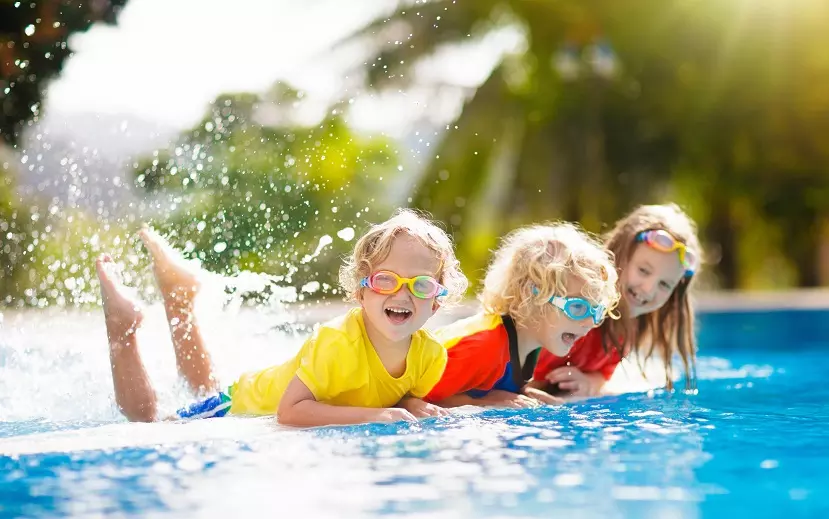 ദുബൈയിൽ ഹോട്ടലുകളിലെ നീന്തൽക്കുളങ്ങളിൽ   കുട്ടികൾക്ക് വിലക്കേർപ്പെടുത്താൻ കാരണമെന്ത്..?