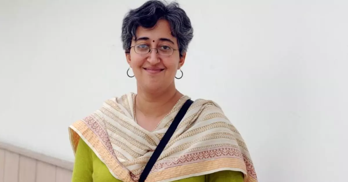 എ.എ.പി എം.എല്.എമാര്ക്ക് ബി.ജെ.പി 20 കോടി രൂപ വീതം വാഗ്ദാനം ചെയ്തു: അതിഷി എ.എ.പി എം.എല്.എമാര്ക്ക് ബി.ജെ.പി 20 കോടി രൂപ വീതം വാഗ്ദാനം ചെയ്തു: അതിഷി