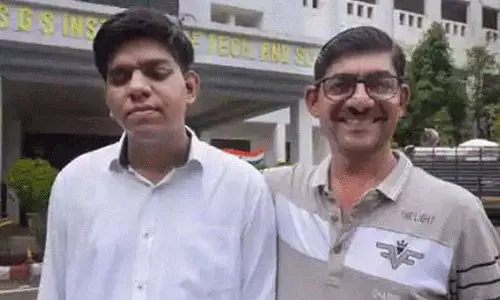 മൈക്രോസോഫ്റ്റിൽ 47 ലക്ഷം രൂപയുടെ ജോലി;   ഇരുട്ടിനോട് പടവെട്ടി  25 കാരന്‍ സ്വന്തമാക്കിയത് സ്വപ്നനേട്ടം