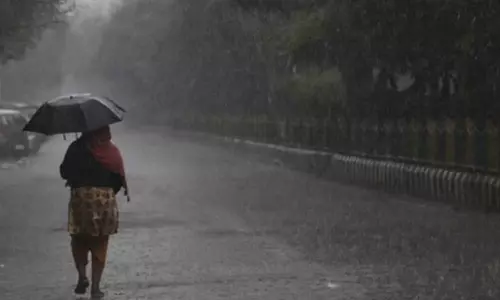 കനത്ത മഴ തുടരുന്നു; എട്ട് ജില്ലകളിൽ ഓറഞ്ച് അലേർട്ട്