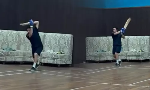 49ആം വയസിലും എന്നാ ഒരിതാ! വൈറലായി സച്ചിന്റെ ബാറ്റിങ് വീഡിയോ 49ആം വയസിലും എന്നാ ഒരിതാ! വൈറലായി സച്ചിന്റെ ബാറ്റിങ് വീഡിയോ