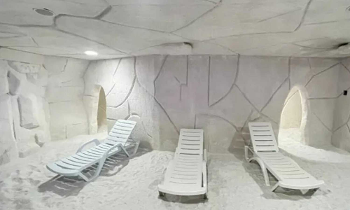 ലോകത്തെ ഏറ്റവും വലിയ മനുഷ്യനിർമിത ഉപ്പ് ഗുഹ അബൂദബിയിൽ