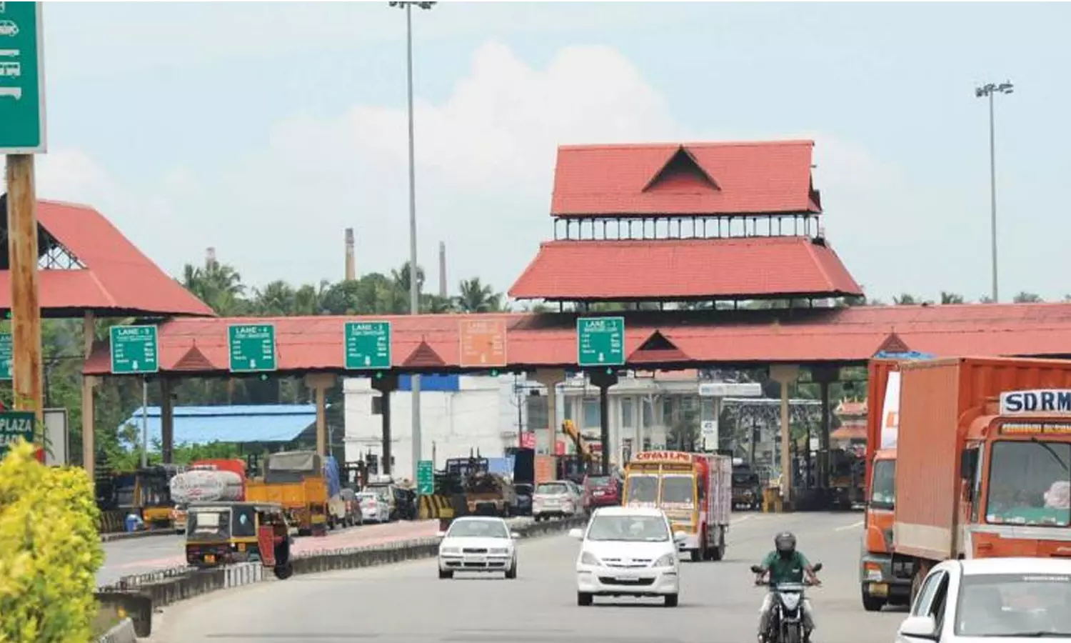 പാലിയേക്കര ടോൾ പ്ലാസയിൽ നിരക്ക് വർധിച്ചു