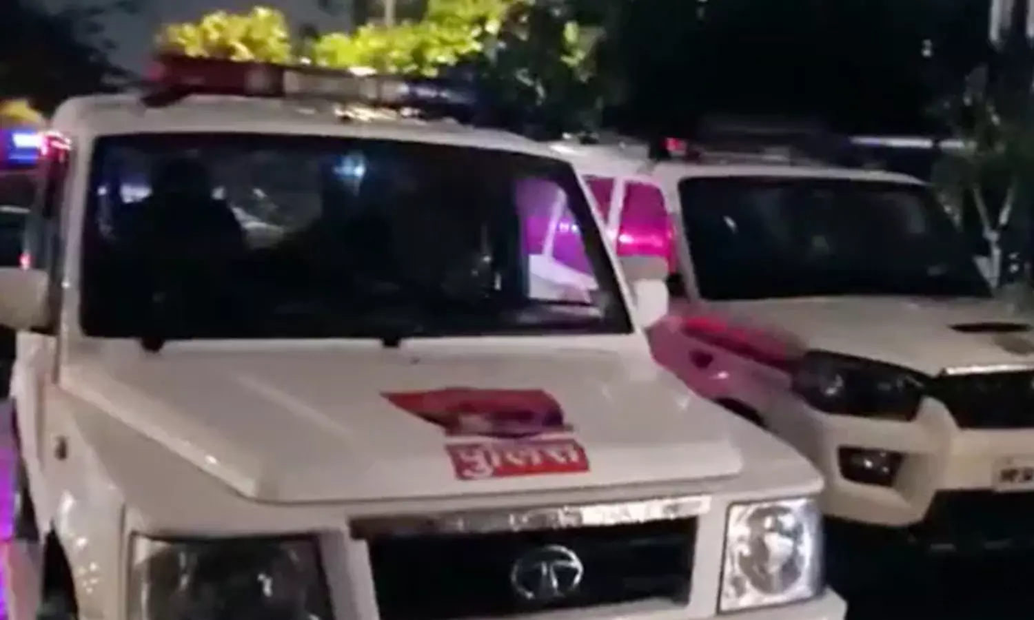 മാർക്കറ്റിൽനിന്ന് നവജാത ശിശുവിന്റെ തലയും കൈയ്യും കണ്ടെടുത്തു; അന്വേഷണം ആരംഭിച്ച് പൊലീസ് മാർക്കറ്റിൽനിന്ന് നവജാത ശിശുവിന്റെ തലയും കൈയ്യും കണ്ടെടുത്തു; അന്വേഷണം ആരംഭിച്ച് പൊലീസ്