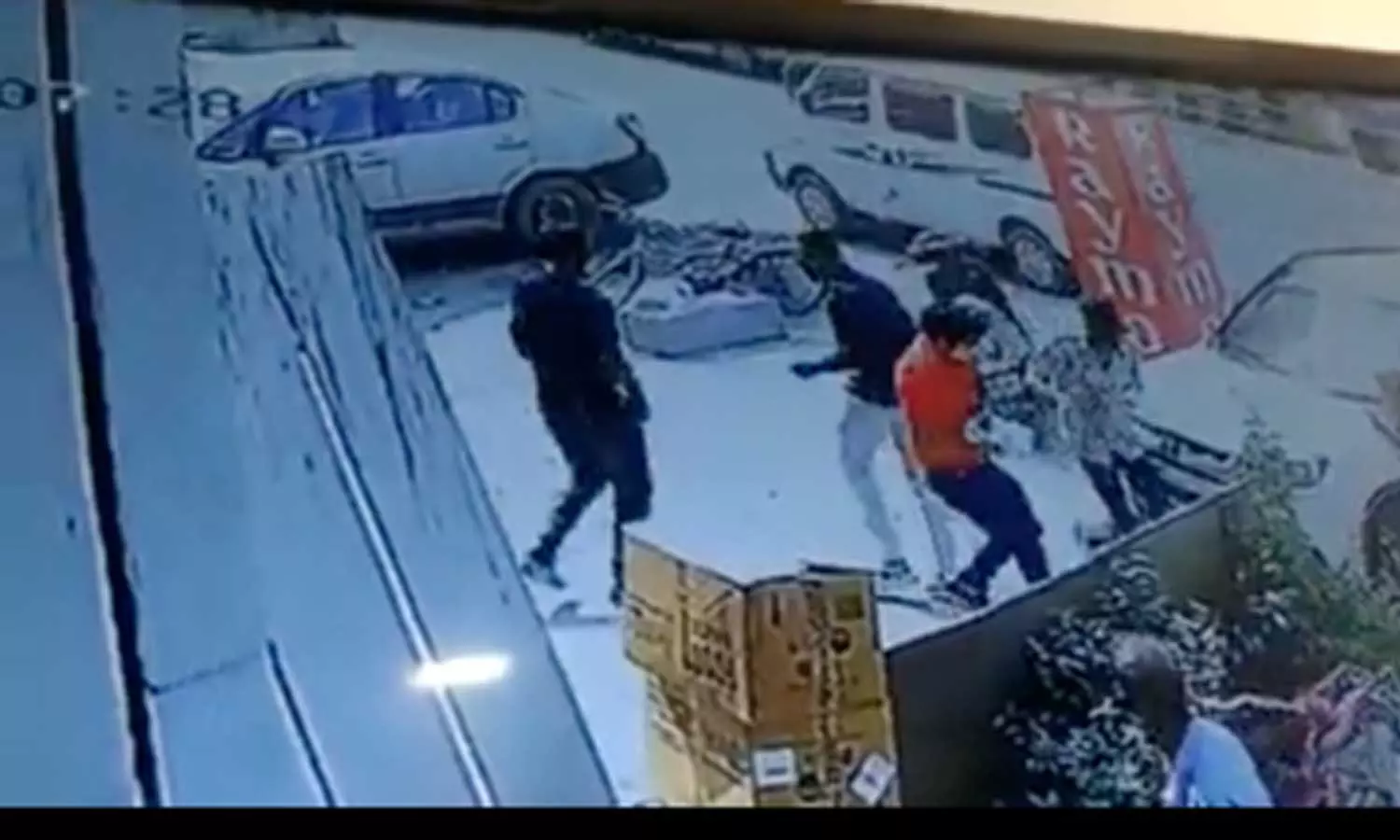 ഗുരുഗ്രാമിൽ ബിജെപി പ്രവർത്തകനെ വെടിവെച്ചു കൊന്നു ഗുരുഗ്രാമിൽ ബിജെപി പ്രവർത്തകനെ വെടിവെച്ചു കൊന്നു