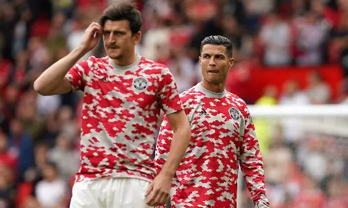 ഹാരി മഗ്വയറിനെ ബെഞ്ചിലിരുത്താൻ ക്രിസ്റ്റ്യാനോ ആവശ്യപ്പെട്ടു-വെളിപ്പെടുത്തൽ