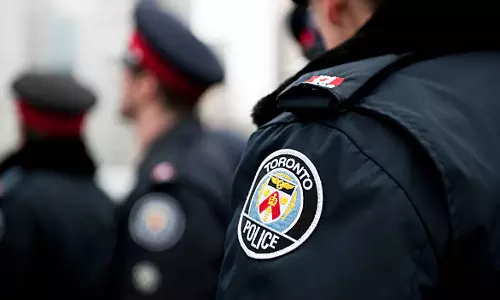 ഒന്നര വയസുകാരനെ വെടിവെച്ച് കൊന്നു; പൊലീസുകാർക്കെതിരെ നരഹത്യക്ക് കേസ് ഒന്നര വയസുകാരനെ വെടിവെച്ച് കൊന്നു; പൊലീസുകാർക്കെതിരെ നരഹത്യക്ക് കേസ്