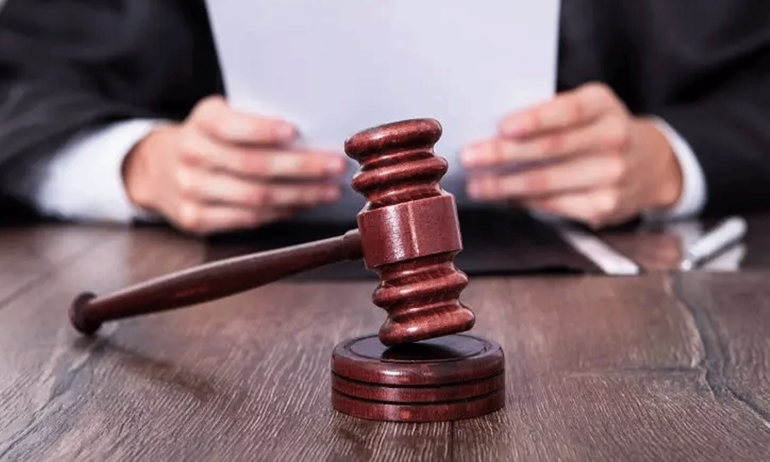 നടിയെ ആക്രമിച്ച കേസ്; വിചാരണ കോടതി മാറ്റത്തിനെതിരെയുള്ള ഹരജിയിൽ പ്രത്യേക സിറ്റിംഗ്