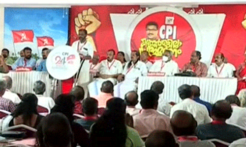 സി.പി.എമ്മിനെ വിമർശിക്കാൻ കാനത്തിന് ഭയം: സി.പി.ഐ ജില്ലാ സമ്മേളനത്തിൽ രൂക്ഷ വിമർശനം സി.പി.എമ്മിനെ വിമർശിക്കാൻ കാനത്തിന് ഭയം: സി.പി.ഐ ജില്ലാ സമ്മേളനത്തിൽ രൂക്ഷ വിമർശനം