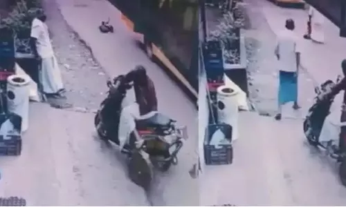 സ്കൂൾ ബസിൽ നിന്ന് വിദ്യാർത്ഥിനി തെറിച്ചുവീണ സംഭവം; കളക്ടർ റിപ്പോർട്ട് തേടി സ്കൂൾ ബസിൽ നിന്ന് വിദ്യാർത്ഥിനി തെറിച്ചുവീണ സംഭവം; കളക്ടർ റിപ്പോർട്ട് തേടി