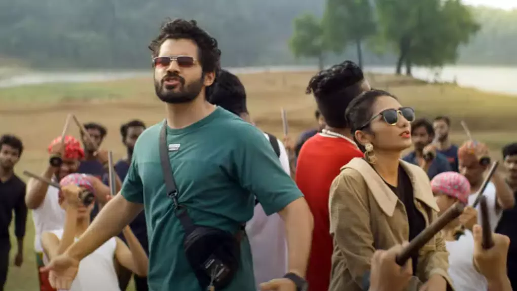 ചെങ്കോലു വേണ്ട, ചങ്കുറപ്പുണ്ടേ; പോരാട്ടക്കഥ പറഞ്ഞ് വെച്ചോ ഫൂട്ട്