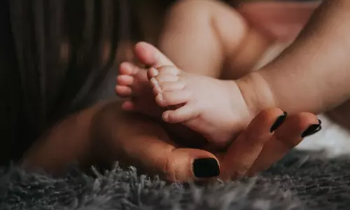 പ്രസവിച്ച ഉടൻ കുഞ്ഞുങ്ങൾ മരിച്ചാൽ കേന്ദ്ര വനിതാ ജീവനക്കാർക്ക് 60 ദിവസം പ്രത്യേക അവധി