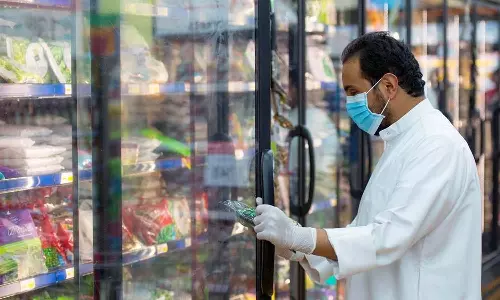 വിലവർധന; സൗദിയിലെ കടകളിൽ പരിശോധന ശക്തമാക്കി