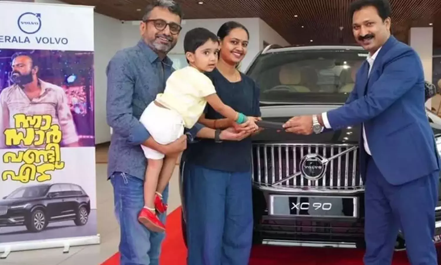 ന്നാ സാർ വണ്ടി എട്; വോൾവോ എക്സ് സി 90 സ്വന്തമാക്കി രതീഷ് പൊതുവാൾ