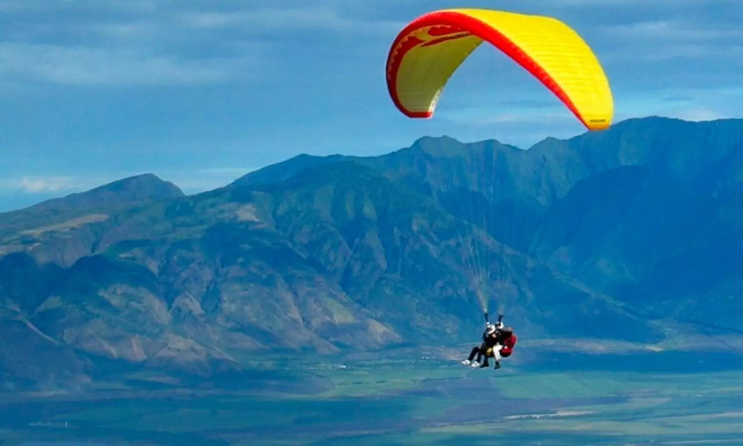 പാരാഗ്ലൈഡർ തകർന്നു വീണു; ദുബൈയിൽ പൈലറ്റ് മരിച്ചു പാരാഗ്ലൈഡർ തകർന്നു വീണു; ദുബൈയിൽ പൈലറ്റ് മരിച്ചു