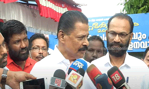 മാഗ്‌സസെ ലോകത്തിലെ ഏറ്റവും വലിയ കമ്മ്യൂണിസ്റ്റ് വിരുദ്ധൻ; അവാർഡ് തന്ന് അപമാനിക്കാൻ നോക്കേണ്ടന്ന് എം.വി ഗോവിന്ദൻ