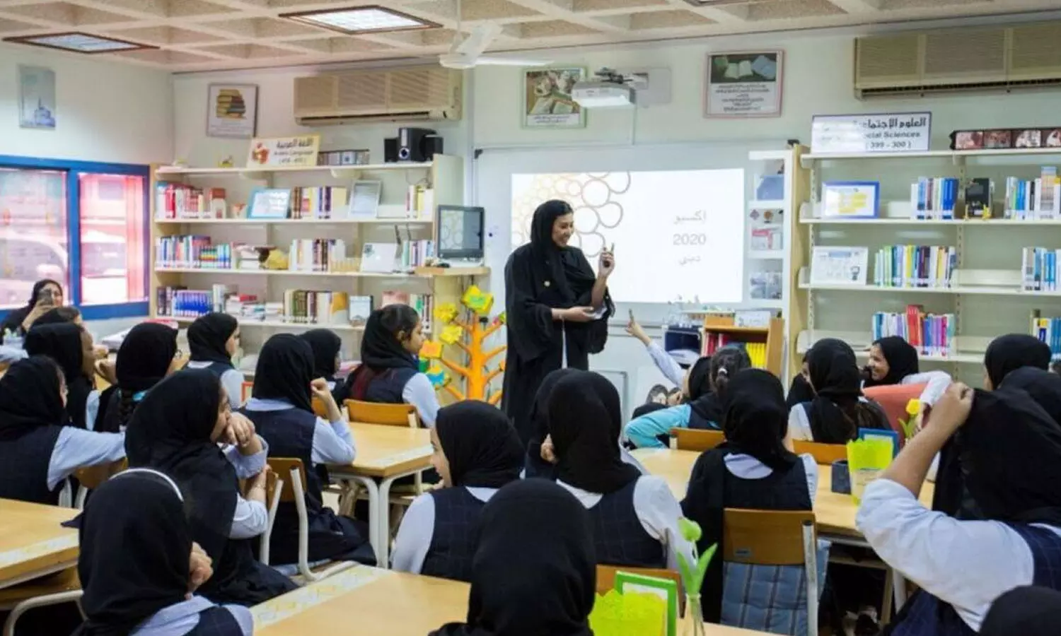 കുട്ടികളുടെ സുരക്ഷ അധ്യാപകരുടെ ചുമതല; പെരുമാറ്റച്ചട്ടം പ്രഖ്യാപിച്ച് യു.എ.ഇ കുട്ടികളുടെ സുരക്ഷ അധ്യാപകരുടെ ചുമതല; പെരുമാറ്റച്ചട്ടം പ്രഖ്യാപിച്ച് യു.എ.ഇ