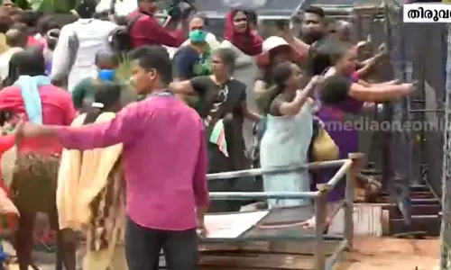 വിഴിഞ്ഞത്ത് ലത്തീൻ അതിരൂപതാ ബിഷപ്പിന്റെ നേതൃത്വത്തിൽ ഇന്ന് ഉപവാസ സമരം