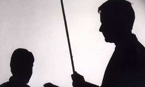 ദഫ് പഠിക്കാൻ പോയി വൈകി; പാലക്കാട്ട് പിതാവ് കുട്ടികളെ ക്രൂരമായി മർദിച്ചു