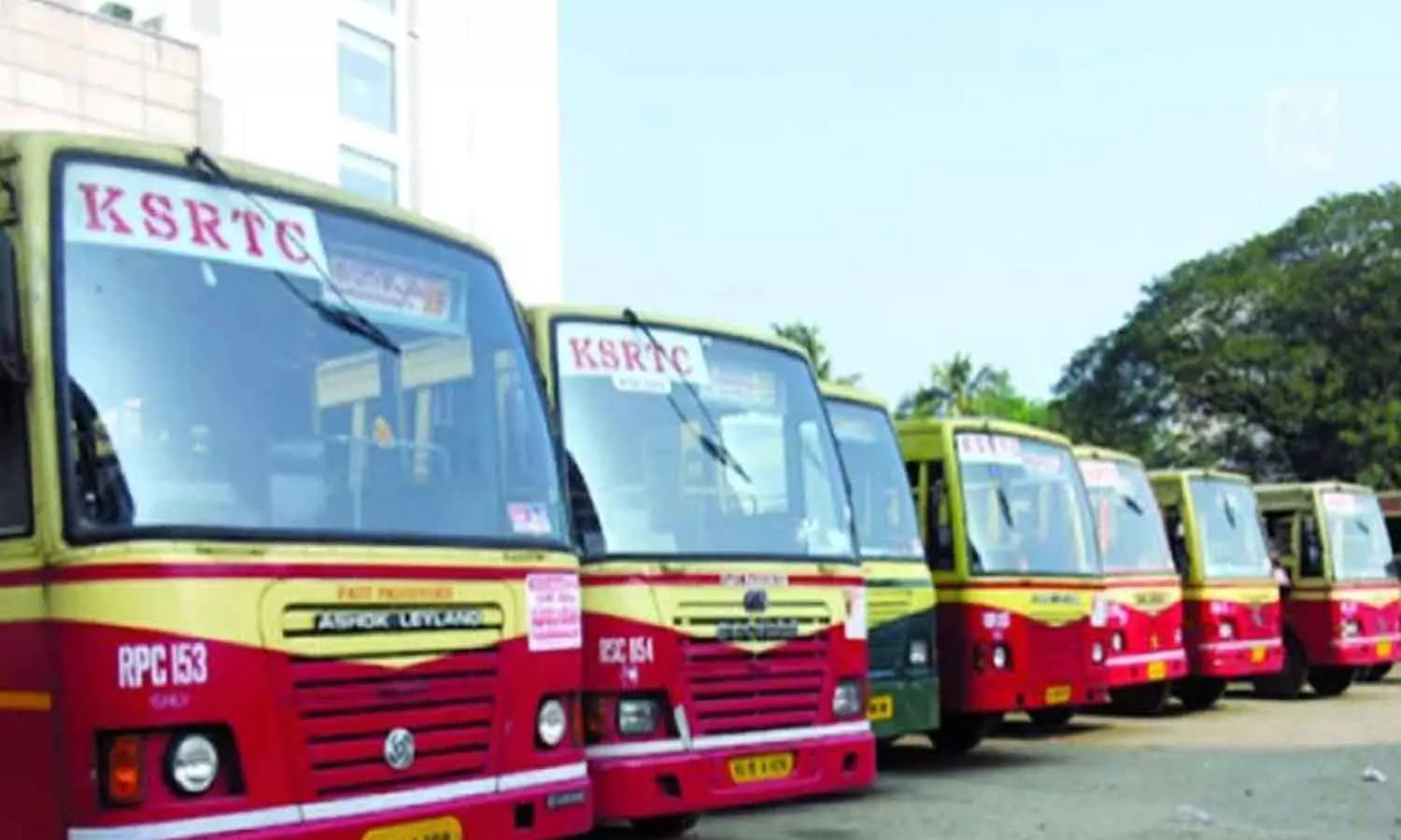 കെഎസ്ആർടിസി ശമ്പള കുടിശ്ശിക തീർക്കാൻ 100 കോടി അനുവദിച്ചു കെഎസ്ആർടിസി ശമ്പള കുടിശ്ശിക തീർക്കാൻ 100 കോടി അനുവദിച്ചു