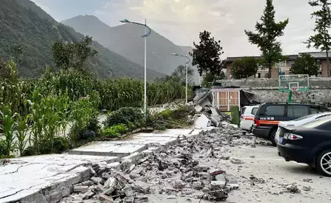 ചൈനയില് വന്ഭൂചലനം; 46 മരണം, വ്യാപക നാശനഷ്ടം ചൈനയില് വന്ഭൂചലനം; 46 മരണം, വ്യാപക നാശനഷ്ടം