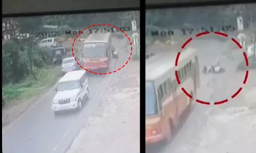 ഇടിച്ചു വീഴ്ത്തിയ കെ.എസ്.ആർ.ടി.സി ഡ്രൈവർക്കെതിരെ പരാതിയുമായി വിദ്യാർഥികൾ;  ലൈസൻസ് റദ്ദാക്കി ആർ.ടി.ഒ