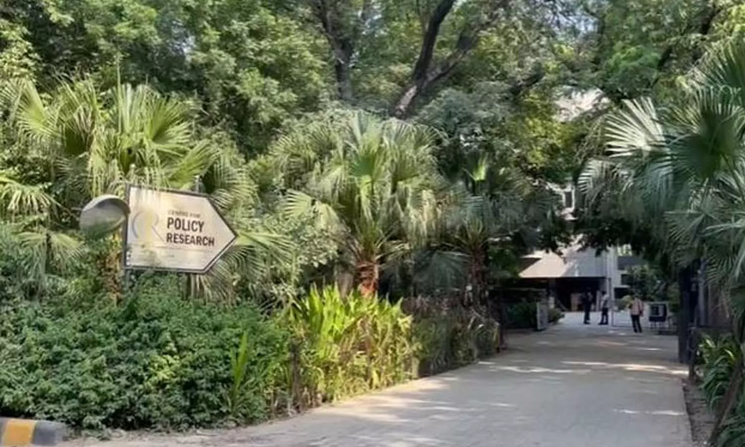 രാഷ്ട്രീയപാർട്ടികൾക്ക് അനധികൃത ധനസഹായമെന്നാരോപണം; ഡൽഹിയിലെ സെന്റർ ഫോർ പോളിസി റിസർച്ചിൽ ആദായനികുതി  റെയ്ഡ്