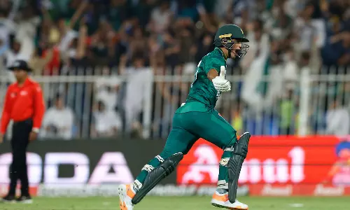 പാകിസ്താന് ആവേശ ജയം;  ഇന്ത്യന്‍ പ്രതീക്ഷകള്‍ അസ്തമിച്ചു