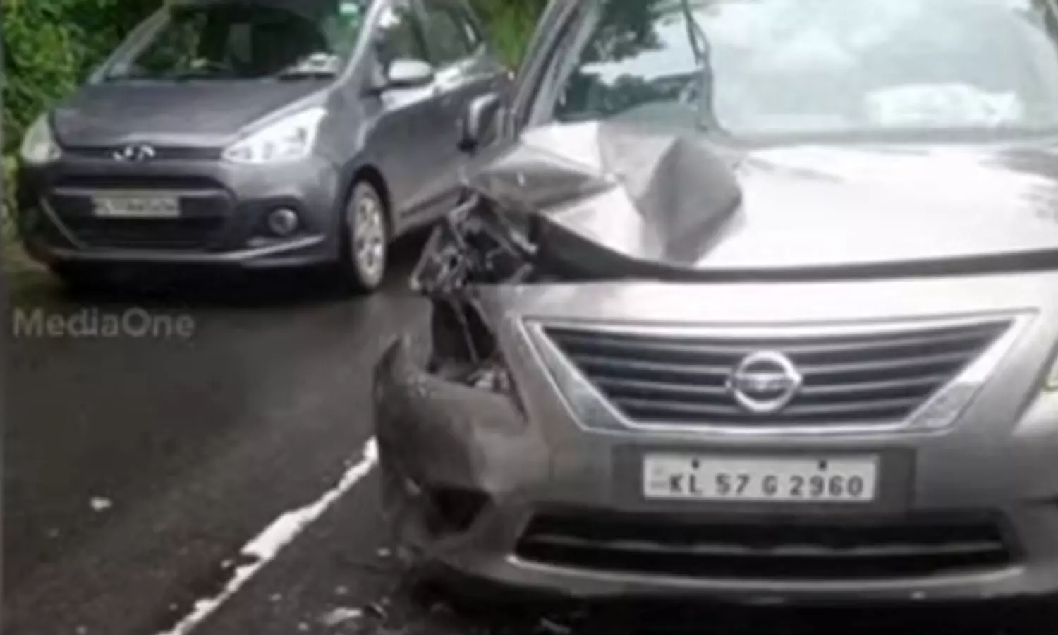 താമരശേരി ചുരത്തില്‍ കാറുകളും ടിപ്പറും കൂട്ടിയിടിച്ച് എട്ട് പേര്‍ക്ക് പരിക്ക്