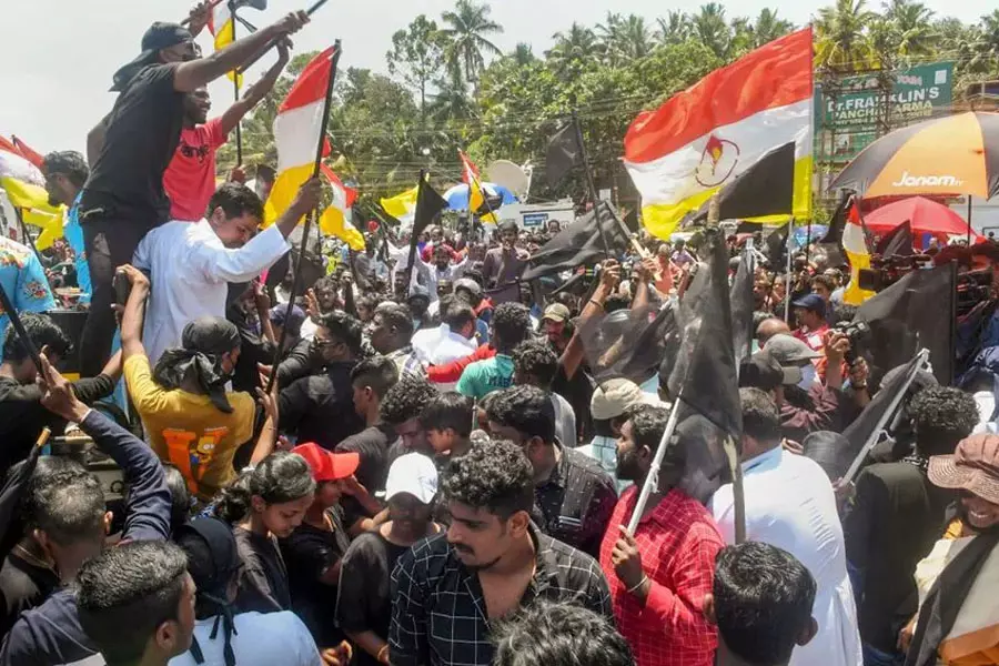 വിഴിഞ്ഞം തുറമുഖത്തിനെതിരായ ലത്തീന്‍ അതിരൂപതയുടെ സമരം ബഹുജന പ്രക്ഷോഭത്തിലേക്ക്