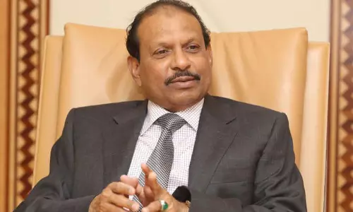 പ്രവാസികളോടുള്ള കരുതൽ; ബഹ്റൈന് ഭരണകൂടത്തിന് നന്ദിയറിച്ച് യൂസുഫലി പ്രവാസികളോടുള്ള കരുതൽ; ബഹ്റൈന് ഭരണകൂടത്തിന് നന്ദിയറിച്ച് യൂസുഫലി