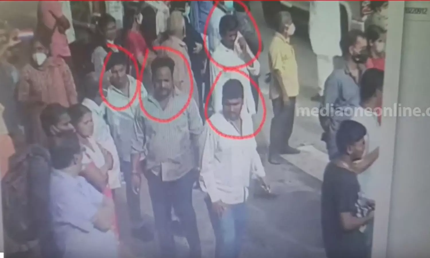 ഭാരത് ജോഡോ യാത്രയ്ക്കിടെ പോക്കറ്റടി ഭാരത് ജോഡോ യാത്രയ്ക്കിടെ പോക്കറ്റടി