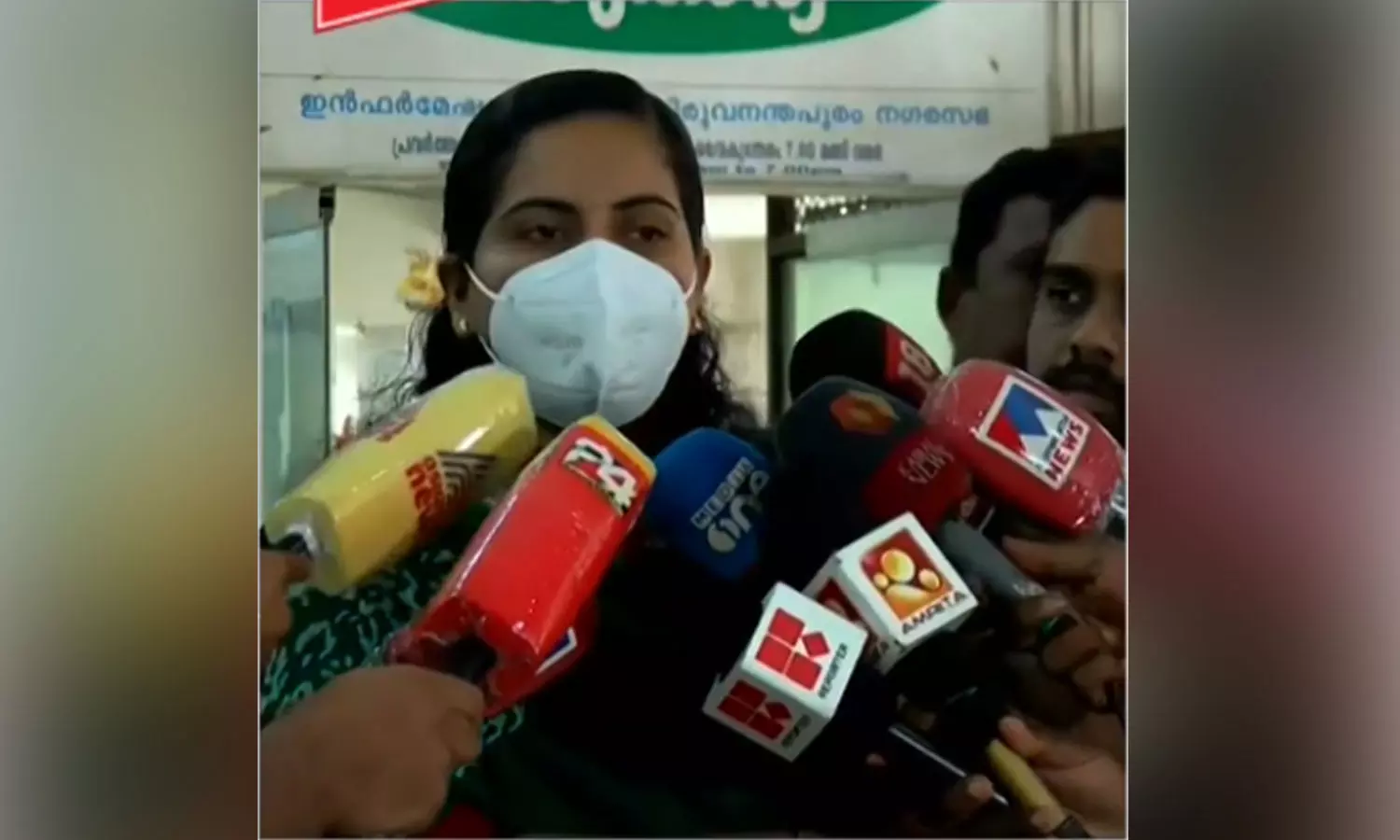 തിരുവനന്തപുരത്ത് ഓണസദ്യ വലിച്ചെറിഞ്ഞ് പ്രതിഷേധിച്ച സംഭവം: തൊഴിലാളികൾക്കെതിരായ നടപടി പിൻവലിക്കും