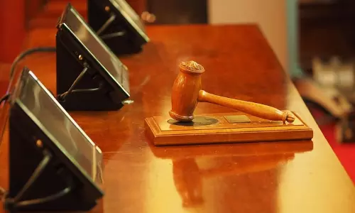 23 വര്ഷം മുമ്പ് 15,000 രൂപ കൈക്കൂലി വാങ്ങിയ കേസില് ഐആര്എസ് ഉദ്യോഗസ്ഥന് ആറു വര്ഷം തടവ് 23 വര്ഷം മുമ്പ് 15,000 രൂപ കൈക്കൂലി വാങ്ങിയ കേസില് ഐആര്എസ് ഉദ്യോഗസ്ഥന് ആറു വര്ഷം തടവ്