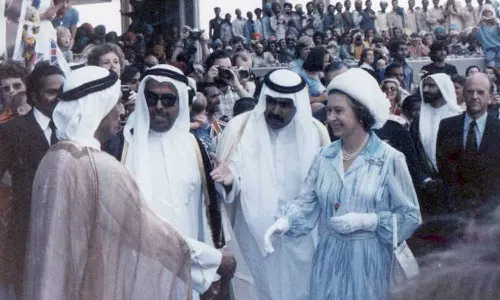 120 രാജ്യങ്ങള് സന്ദര്ശിച്ചു, പലതവണ പശ്ചിമേഷ്യയിലുമെത്തി; ഒരിക്കല് പോലും എലിസബത്ത് രാജ്ഞി ഇസ്രായേല് സന്ദര്ശിച്ചില്ല-കാരണമറിയാം 120 രാജ്യങ്ങള് സന്ദര്ശിച്ചു, പലതവണ പശ്ചിമേഷ്യയിലുമെത്തി; ഒരിക്കല് പോലും എലിസബത്ത് രാജ്ഞി ഇസ്രായേല് സന്ദര്ശിച്ചില്ല-കാരണമറിയാം