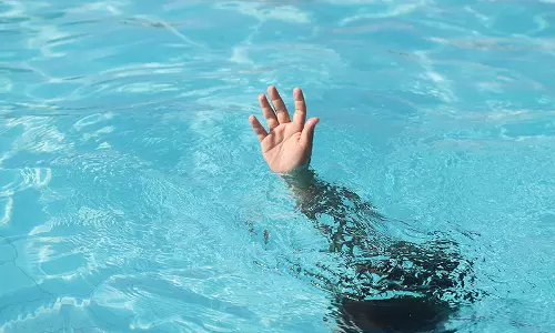 റാസൽഖൈമയിൽ വില്ലയിലെ സ്വിമ്മിങ്പൂളിൽ പിഞ്ചുകുഞ്ഞ് മുങ്ങിമരിച്ചു