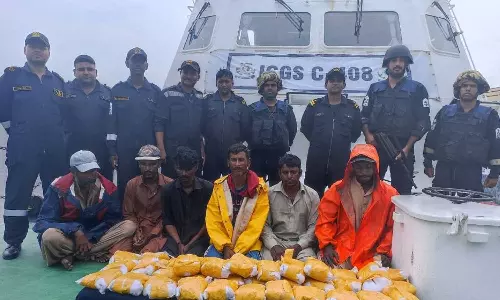 200 കോടി വിലവരുന്ന ലഹരിമരുന്നുമായി പാക് ബോട്ട് ഗുജറാത്തിൽ പിടിയിൽ