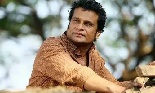 പട്ടിയിറച്ചി പ്രമേഹത്തിനും ഹാർട്ട് അറ്റാക്കിനും നല്ലതാണെന്ന് ഏതെങ്കിലും ഡോക്ടർ പറഞ്ഞാൽ തീരാവുന്ന പ്രശ്നമേയൊള്ളൂ കേരളത്തിൽ; ഹരീഷ് പേരടി പട്ടിയിറച്ചി പ്രമേഹത്തിനും ഹാർട്ട് അറ്റാക്കിനും നല്ലതാണെന്ന് ഏതെങ്കിലും ഡോക്ടർ പറഞ്ഞാൽ തീരാവുന്ന പ്രശ്നമേയൊള്ളൂ കേരളത്തിൽ; ഹരീഷ് പേരടി