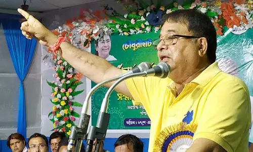 ഞങ്ങളിൽ ഒരുത്തന്റെ മേൽകൈവെച്ചാൽ രണ്ടു ബി.ജെ.പിക്കാരെ അടിച്ചിടും; ബംഗാൾ മന്ത്രി ഞങ്ങളിൽ ഒരുത്തന്റെ മേൽകൈവെച്ചാൽ രണ്ടു ബി.ജെ.പിക്കാരെ അടിച്ചിടും; ബംഗാൾ മന്ത്രി