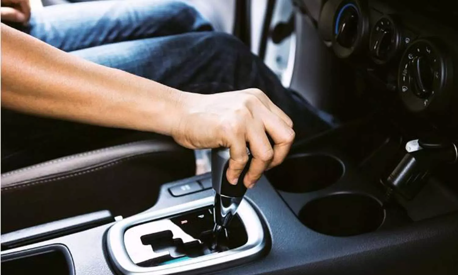 റിവേഴ്സ് ഗിയറിൽ 16 കിലോമീറ്റർ! ചന്ദ്രമൗലി തകർത്തത് മലയാളിയുടെ റെക്കോർഡ് റിവേഴ്സ് ഗിയറിൽ 16 കിലോമീറ്റർ! ചന്ദ്രമൗലി തകർത്തത് മലയാളിയുടെ റെക്കോർഡ്