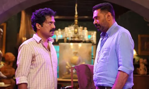 ഓടുന്നവനും ഓടിക്കുന്നവനും ഒരേ കിതപ്പാ: നാലാംമുറ മോഷൻ പോസ്റ്റർ