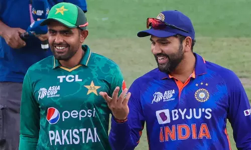 ഒരു മാസം മുന്നേ ടിക്കറ്റുകൾ കാലി; ലോകകപ്പിലെ ഇന്ത്യ-പാക് മത്സരത്തിന്റെ ടിക്കറ്റുകൾ വിറ്റുതീർന്നു