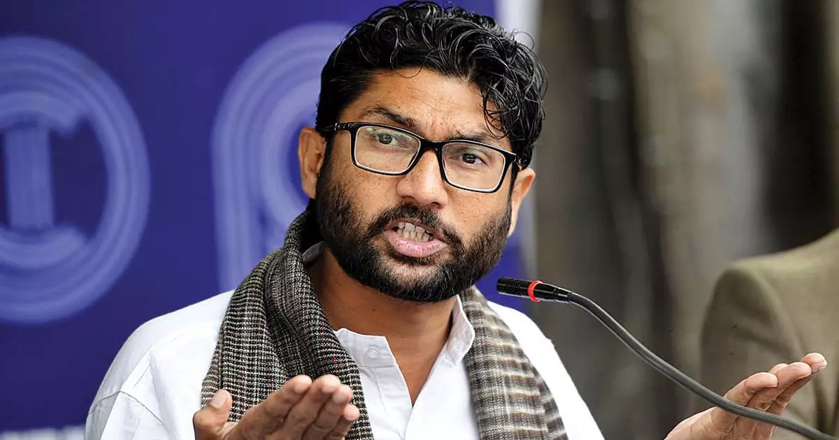 ജിഗ്നേഷ് മേവാനി എം.എല്.എയ്ക്ക് ആറ് മാസം തടവ് ജിഗ്നേഷ് മേവാനി എം.എല്.എയ്ക്ക് ആറ് മാസം തടവ്