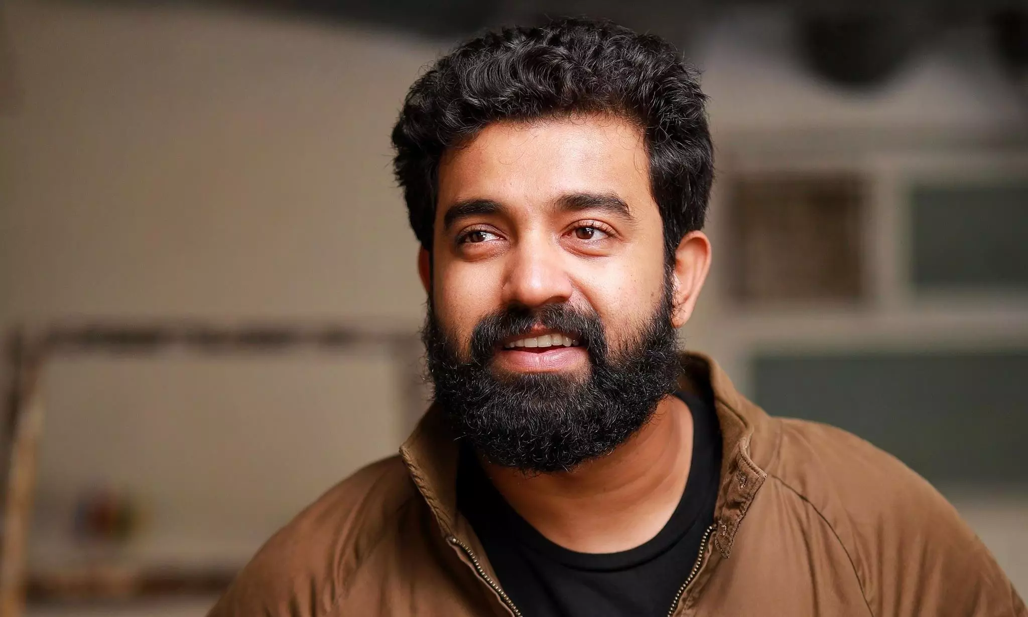 സാധാരണ കുടുംബത്തിലാണ് ജനിച്ചത്, സി.ഐ.ടി.യു ചുമട്ടുതൊഴിലാളി ആയിരുന്നു അച്ഛന്‍; മനസ് തുറന്ന് സിജു വില്‍സണ്‍