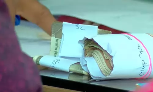 കോഴിക്കോട് സമാന്തര ആർ.ടി ഓഫീസ്: രേഖകളിൽ ഒപ്പിട്ട രണ്ടുദ്യോഗസ്ഥരെ തിരിച്ചറിഞ്ഞു