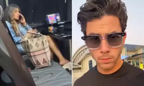 നിക്കിന്റെ ജന്മദിനാഘോഷം; പ്രൈവറ്റ് ജെറ്റിൽ പറന്ന് താരദമ്പതികൾ