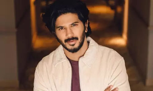 ഈ ദുല്ഖര് സിനിമ റിലീസിന് മുന്നേ പ്രേക്ഷകര്ക്ക് സൗജന്യമായി കാണാം! ഈ ദുല്ഖര് സിനിമ റിലീസിന് മുന്നേ പ്രേക്ഷകര്ക്ക് സൗജന്യമായി കാണാം!